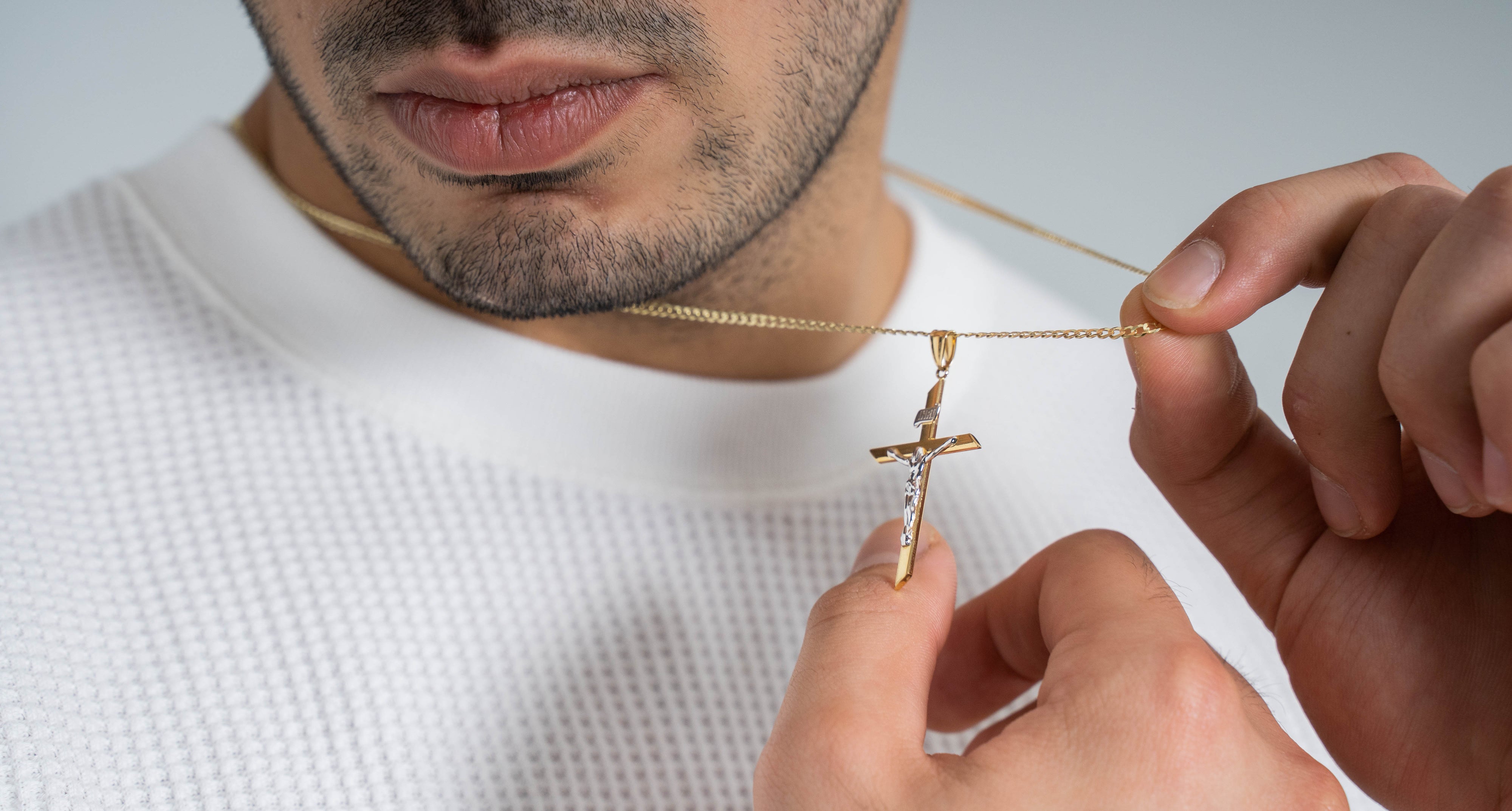 Rope Chain Crucifix Pendant Full Set - Gold – Masión | Premium Jewelry