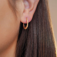 Load image into Gallery viewer, 14k Gold Ribbed Oval Hoop Earrings with Latch Back
