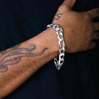 Load image into Gallery viewer, 925 Sterling Silver 14mm Figaro Chain Bracelet
