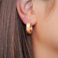 Load image into Gallery viewer, 14k Yellow Gold Polished Satin and Textured Hoop Earrings with Latch Back - Diamond-Cut
